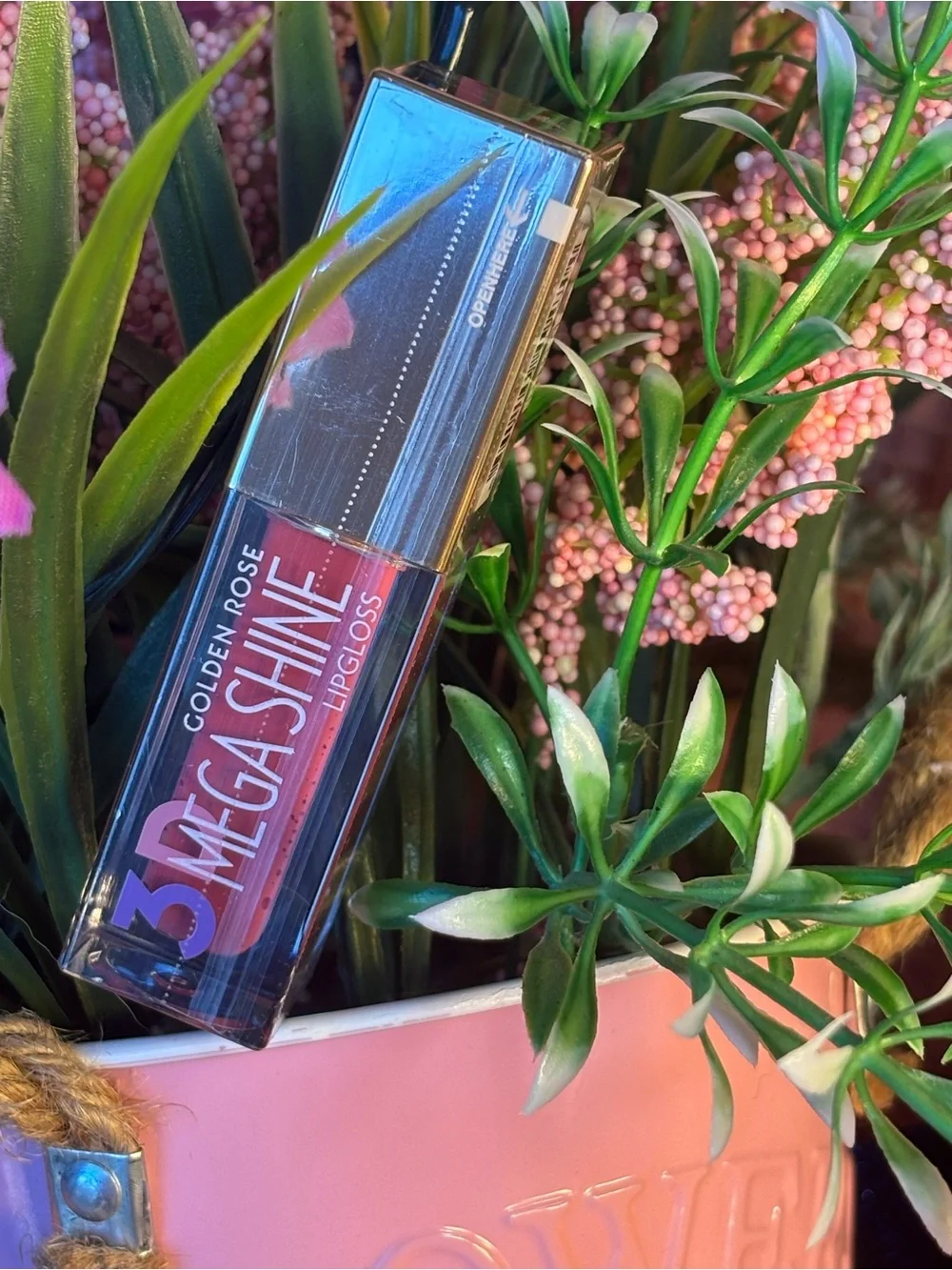 Celesty 109 Berry Brilliance 3D Mega Shine Lipgloss Non-Sticky Golden Rose
